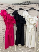 Sukienka na jedno ramie falbana 