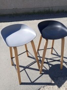 Hokery taborety krzesła barowe czarne, szare wysokość 85 cm