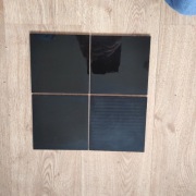 płytki szklane czarne