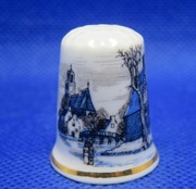 Naparstek Kolekcjonerski Porcelanowy Zima w Miasteczku 