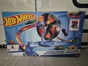 Tor samochodowy Zakręcona Opona Hot Wheels GJM77