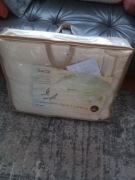 kołdra wełniana  z wełny australijskiej 200/220