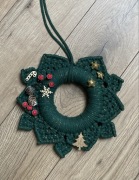 Wianek na drzwi świąteczny