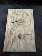 Nowy termometr higrometr do sauny. Drewno, drewniany.