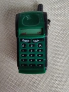 Zapalniczka kolekcjonerska telefon z klapką.