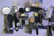 KOLEKCJA 23 zegarków z całego świata