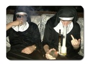 Podkładka pod myszkę gamingowa palące zakonnice weed