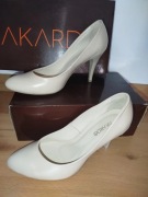 Nude skórzane szpilki nowe AKARDO rozmiar 38