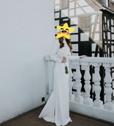 Klasyczna gładka suknia ślubna 