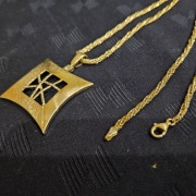 Łańcuszek z zawieszką ze srebra próby 925