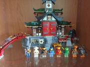 Ninja w światyni dojo 