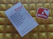 MOTUL zawieszka wymiany oleju + naklejka