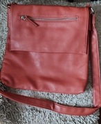 Miękka torebka listonoszka damska ekoskóra