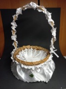 Sukienka falbanka ubranko święconka koszyk wielkanocny