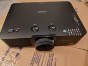 Laserowy projektor full hd wysokiej jasności Epson L615u 