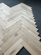 Parkiet Drewniany Jodełka Klasyczna Dąb Surowa 2- Warstwowa 11x70x490mm 