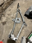 Mechanizm wycieraczek golf 4 