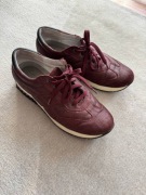 Bordowe trampki Belwest