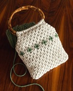 Ręcznie wykonana torebka z makramy
