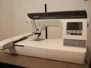 Brother Innov-is 750E – hafciarka komputerowa + akcesoria (gotowy zestaw)