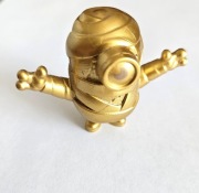 Złoty Minionek. Figurka