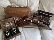 Pudełko na koperty, obrączki i wieszaki 