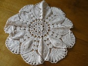 Ręcznie robiona na szydełku handmade serweta łosoś średnica 48 cm