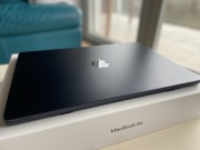 Macbook Air 15 cali (ten większy) / 16GB RAM / 512GB DYSK / Super stan