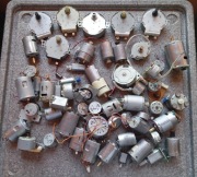 Zestaw silniczków z demontażu 50+ szt.