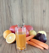 Sok warzywno owocowy- dynia, marchew, jabłko, pomarańcza 