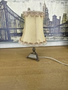 Stylowa lampka nocna / stołowa – klasyczna, retro