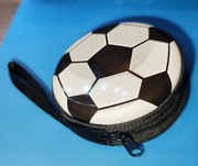 Mała portmonetka dla kibica piłki nożnej 