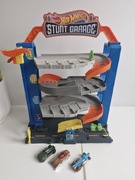 Hot wheels garaż z windą 