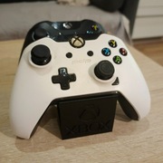Uchwyt na pady, stojak na pady, Xbox, Xbox one, kontrolery 