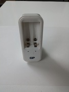 Ładowarka do baterii paluszki zwykłe.