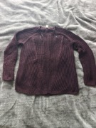 Sweter marki H&M z grubym splotem i głębokim, śliwkowym kolor rozm M
