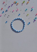 Bransoletka niebiesko-biała na gumce