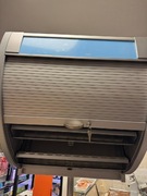 Podajnik, stojak, regał na papierosy