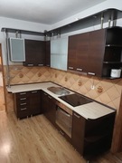 Kuchnia narożna ze sprzętem AGD zobacz