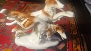 Pies dwa charty rosyjskie borzoje  porcelana, sygnowana Katowice Jezela