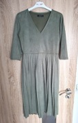 Zielona sukienka dł. za kolano marka Reserved, roz. XS