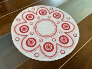 Obrusy haftowane ręcznie, haft kurpiowski - Ø 38 cm, len