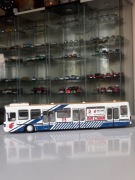 Model autobus 1:43 Cobus 3000 Airport bus duży 