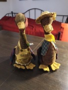 Dekoracyjne figurki – para kaczek + owieczka 