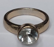 Pierścionek z oczkiem 