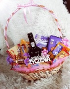 Kosz prezentowy "Milka Bukietove Love"