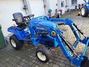 Mini traktor Iseki TXGS 24 4x4 23KM ładowacz TUR