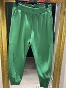 Zielone spodnie dresowe Reserved