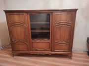 Wysoka komoda w stylu ludwikowskim