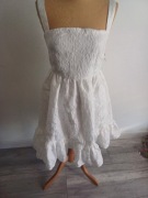 Śliczna sukienka żakardowa z kokardka na plecach SISTER JANE